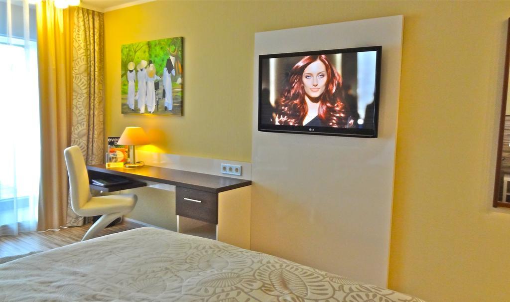 Hotel Scheidberg Wallerfangen Стая снимка
