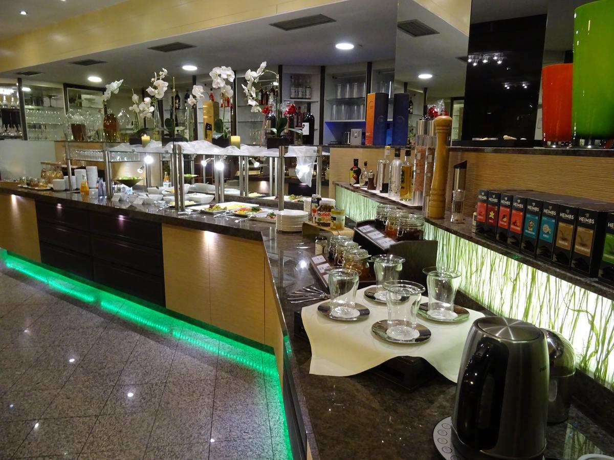 Hotel Scheidberg Wallerfangen Екстериор снимка